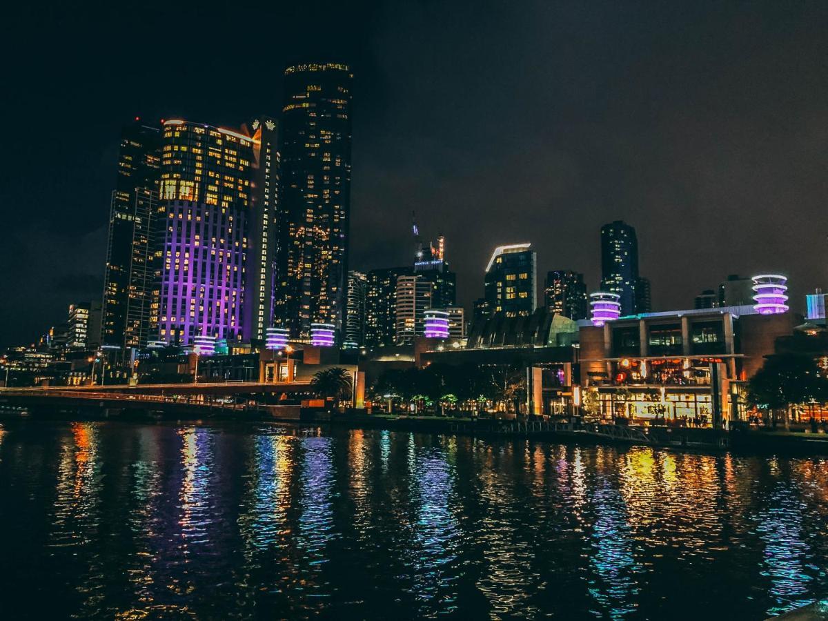 Апартаменты Melbourne River Views Экстерьер фото