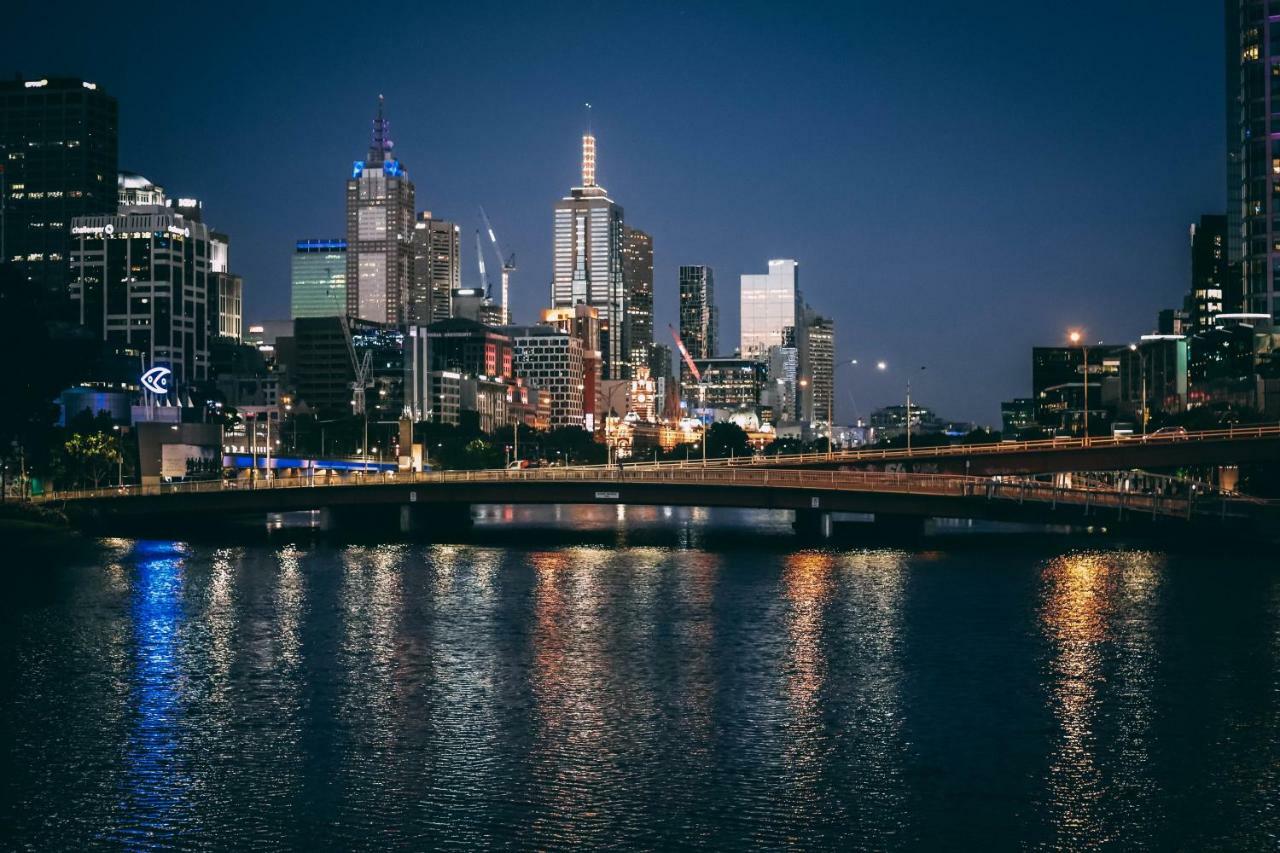 Апартаменты Melbourne River Views Экстерьер фото